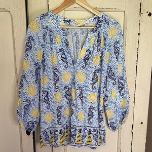Crown & Ivy Light Blue & Yellow Seashell Print Women's Tunic Top